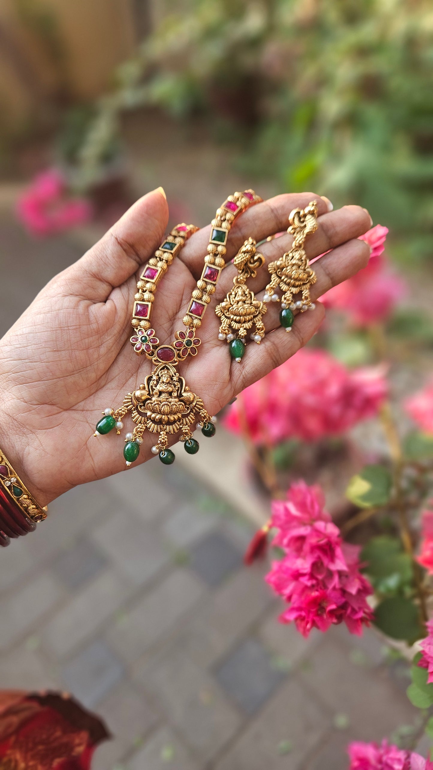 Antique Necklace Set