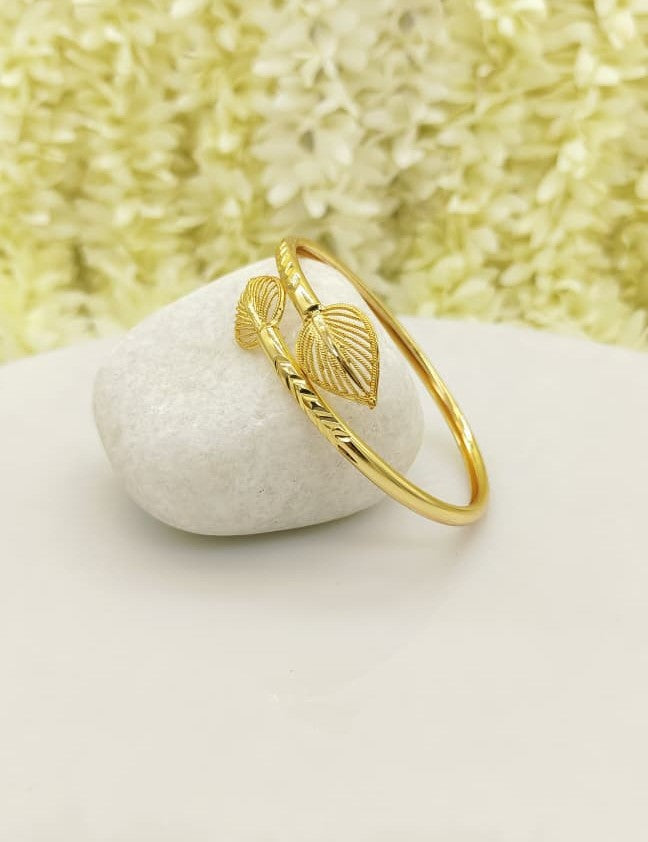 Gold plated Adjustable Bangle