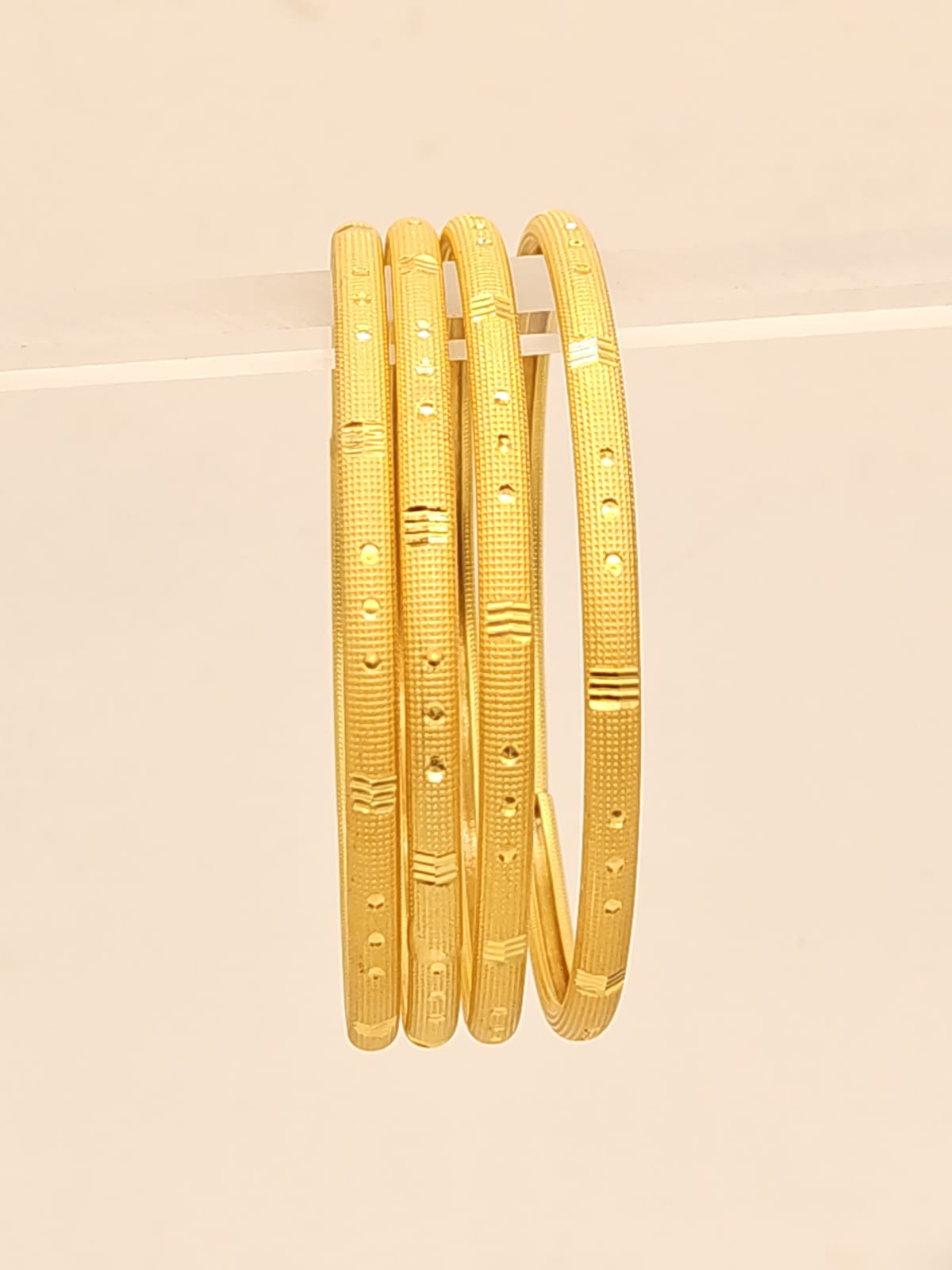 Anti Tarnish Gold Plated Set Of 4 Bangles