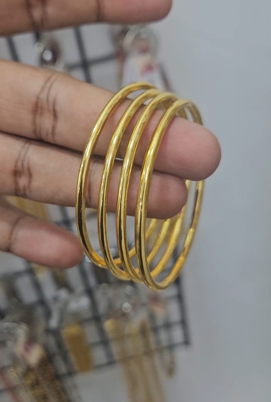 Gold plated plain bangles set of 4 itsmar888