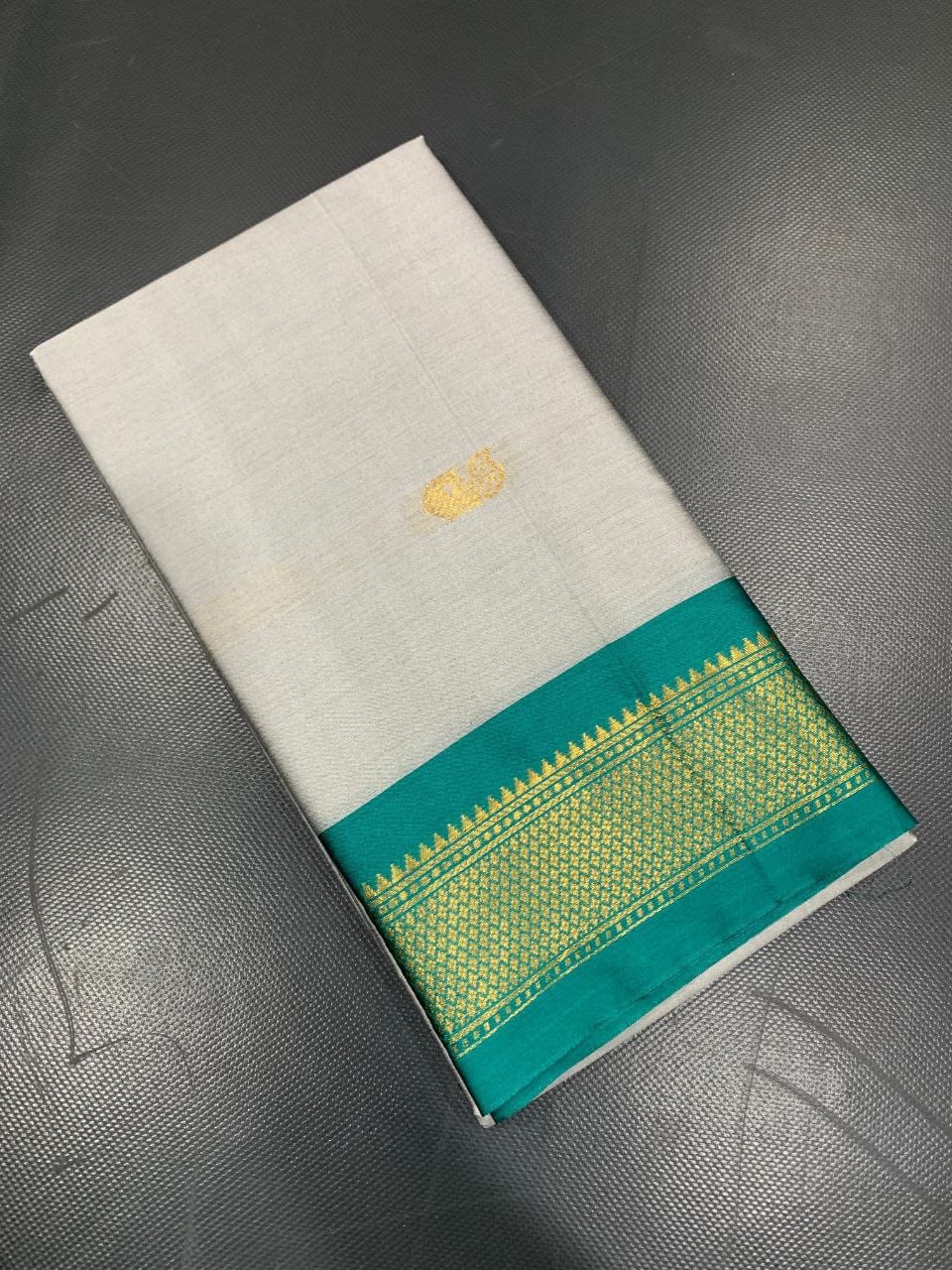 Cotton Silk gold weaving border with contrast blouse