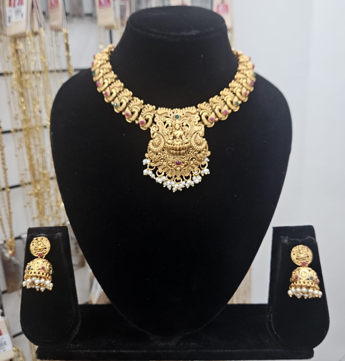 Antique Necklace Set