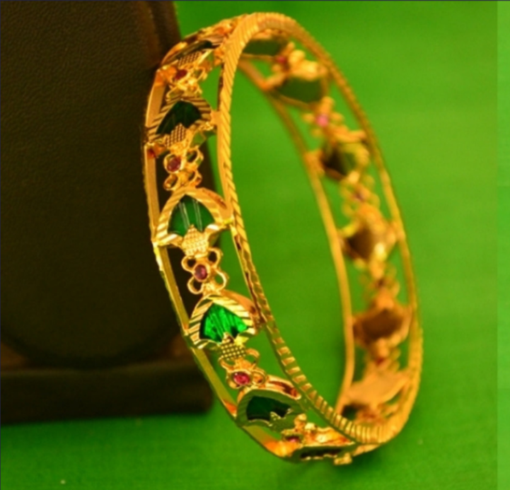 Itscustommade Green Palakka Bangle Shrayathi