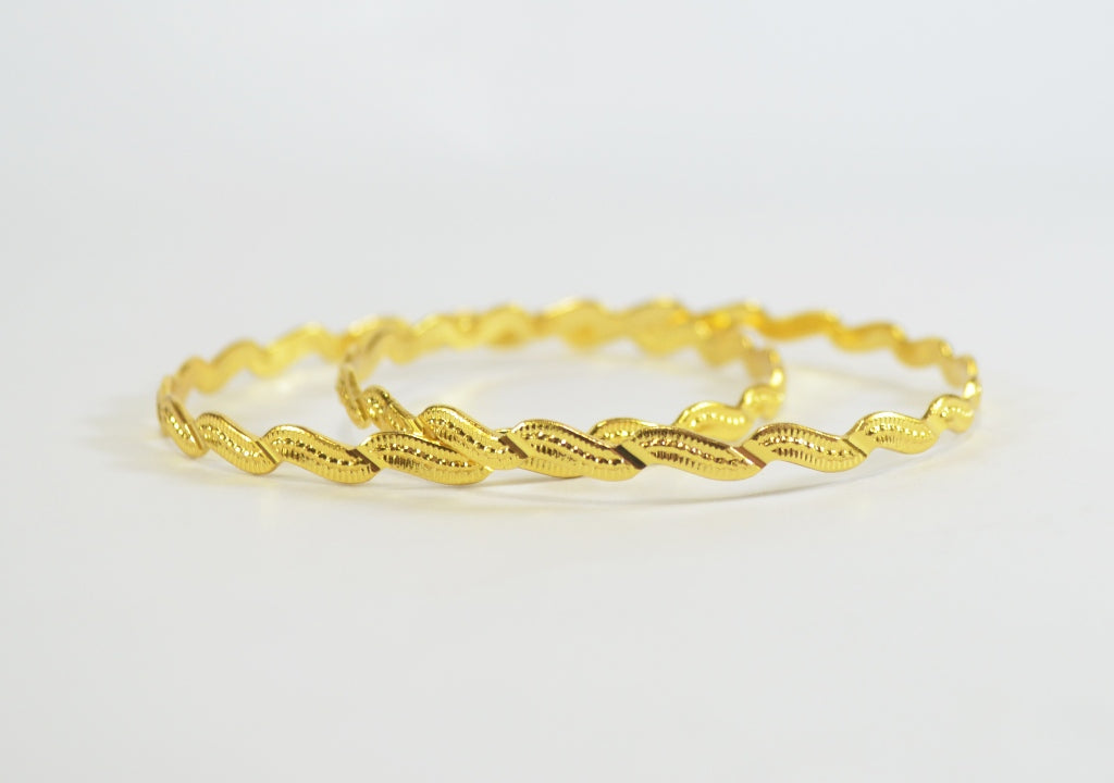 Beautiful dailywear bangle - Bangle by Shrayathi