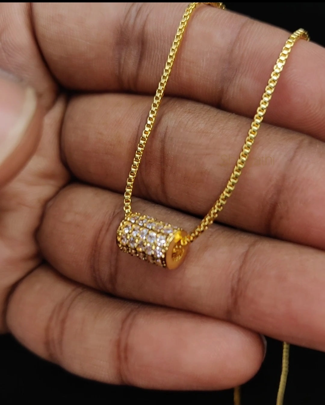 Gold plated chain and pendant
