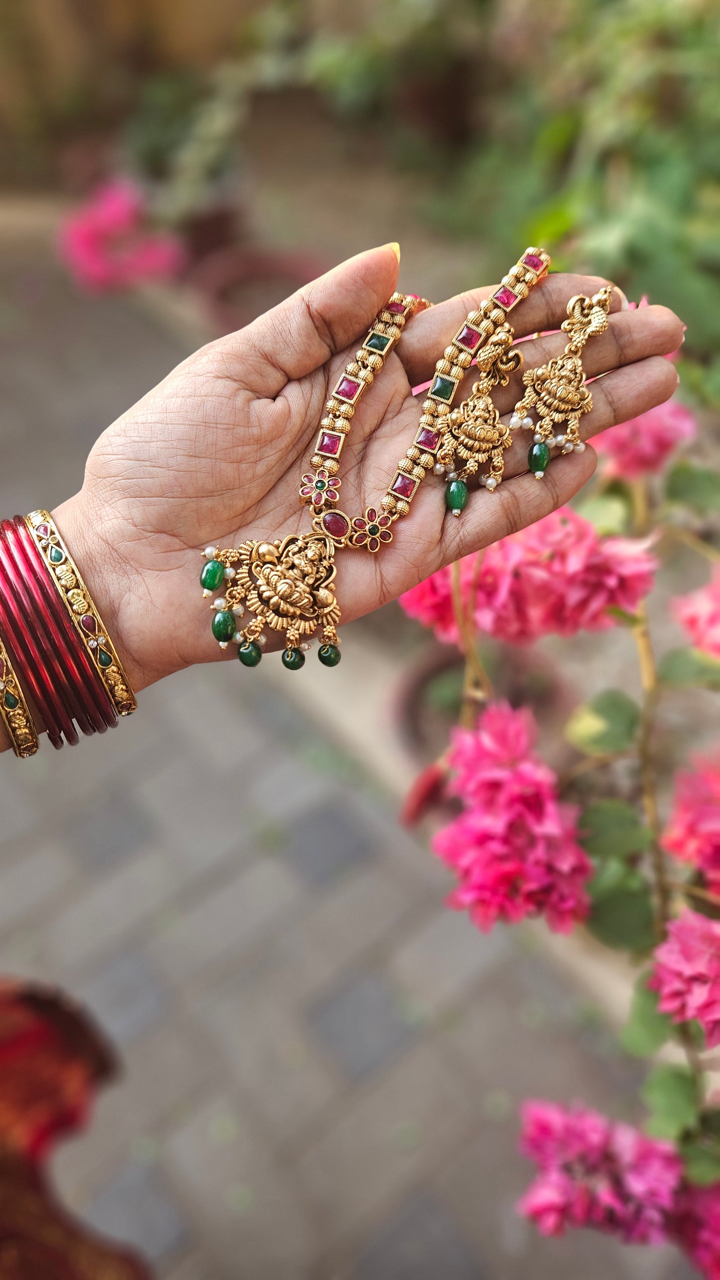 Antique Necklace Set