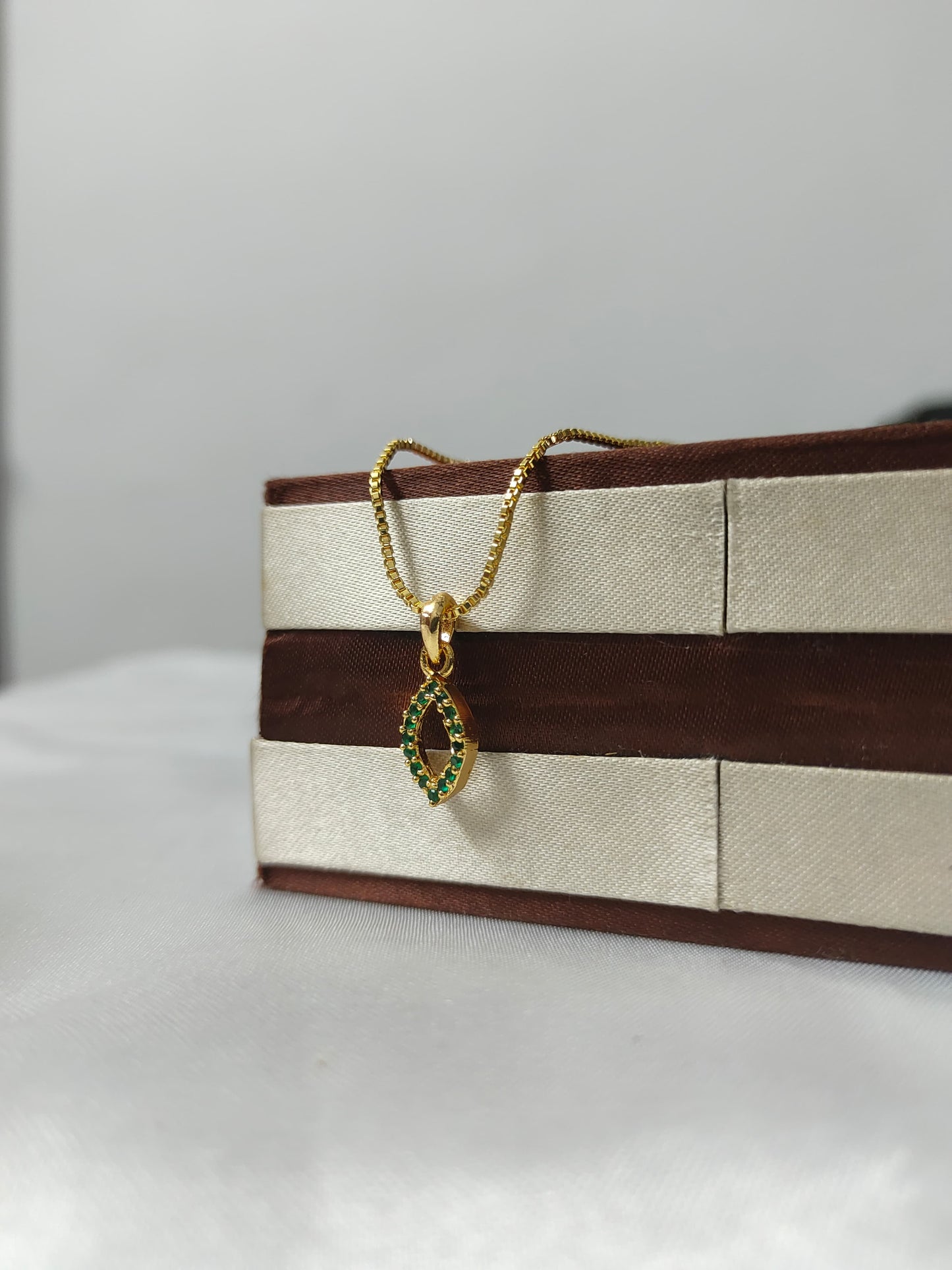 Itscustommade Gold Plated Chain With Small stone pendant