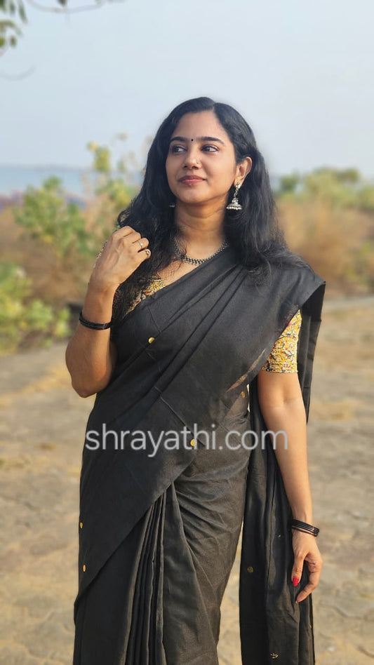 Cotton Blend Saree With Blouse Piece