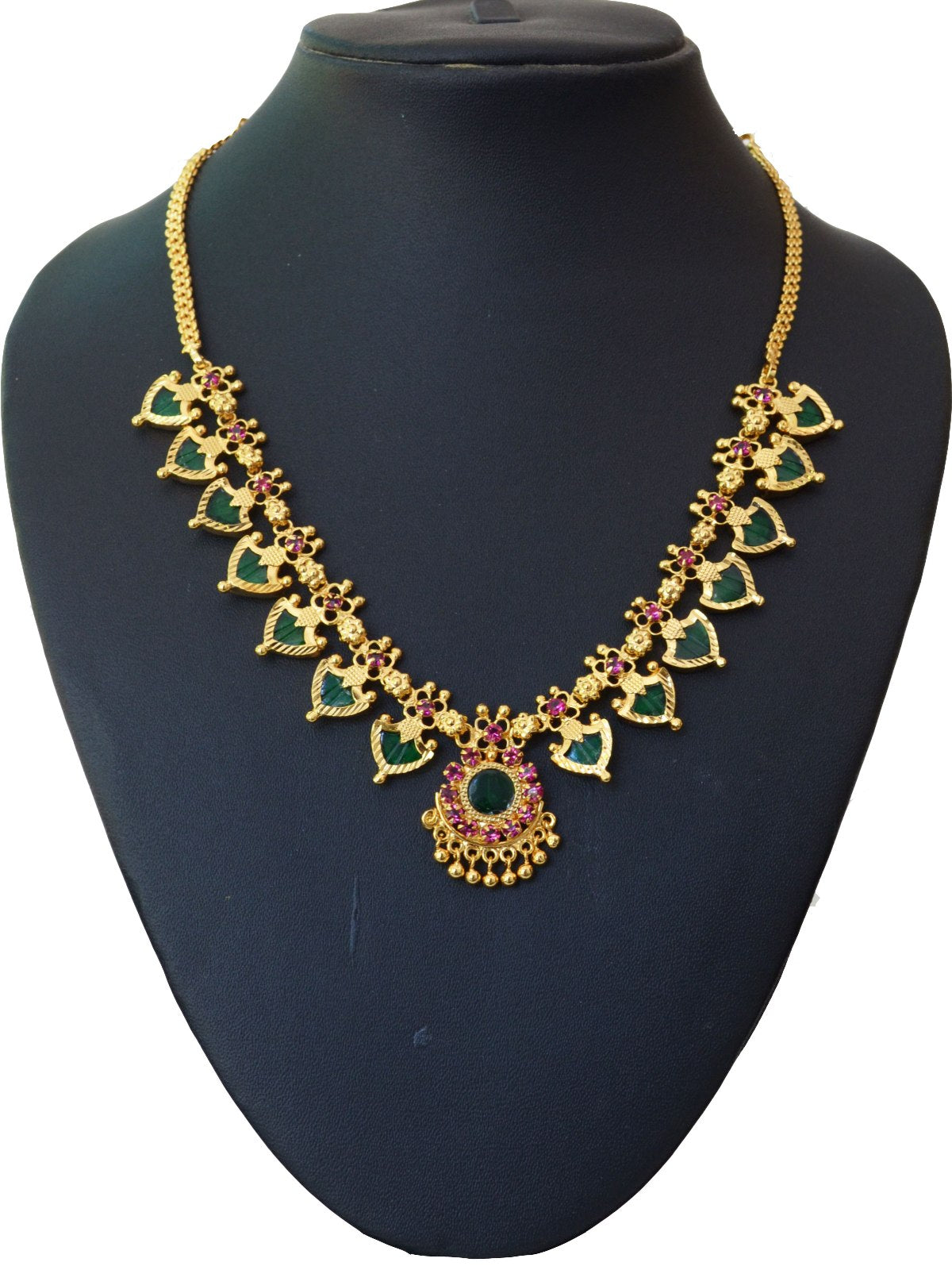Green palakka necklace with 14 palakka -  by Shrayathi