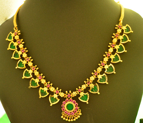 Green palakka necklace with 16 palakka -  by Shrayathi